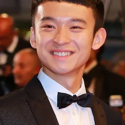  Dong Zijian