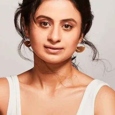  Rasika Dugal