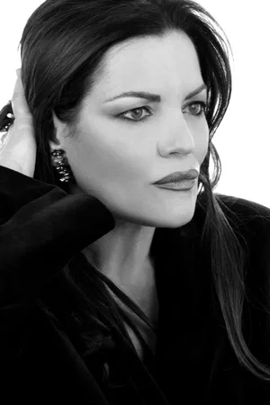  Cristina Donadio photo