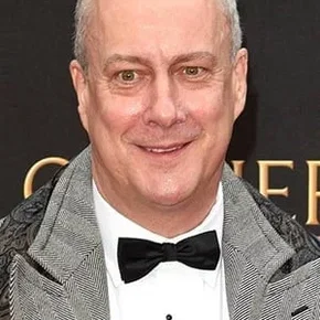 Photo star : Stephen Tompkinson