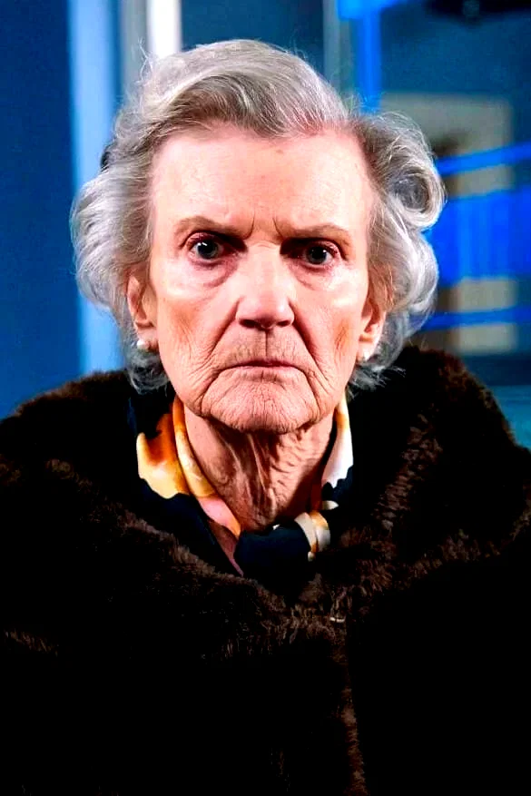  Rosalind Knight