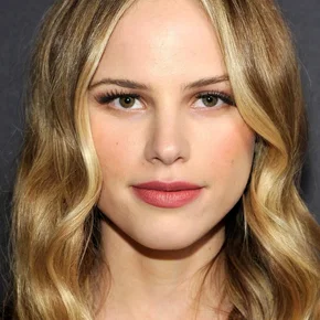 Photo star : Halston Sage