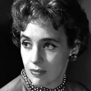  Carmen Barros