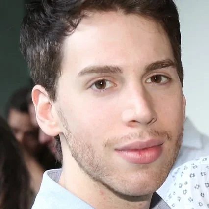 Jordan Gavaris