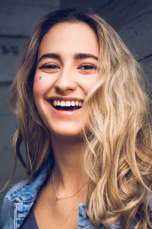  Éléonore Lagacé