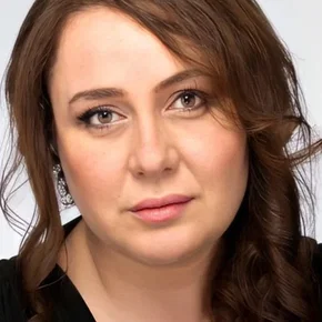Photo star :  Binnaz Ekren
