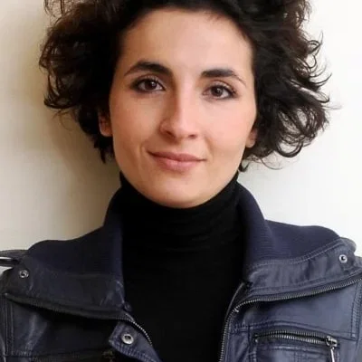  Johanna Nizard