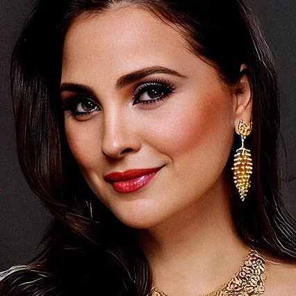  Lara Dutta