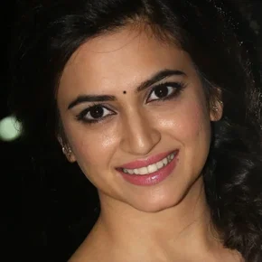 Photo star :  Kriti Kharbanda