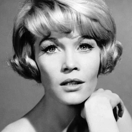  Dorothy Provine
