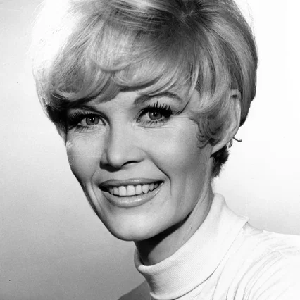  Dorothy Provine