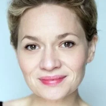  Lara Neumann