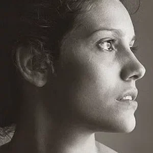  Flora Bulcão