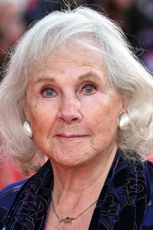  Wanda Ventham photo
