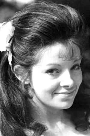 Anna Calder-Marshall