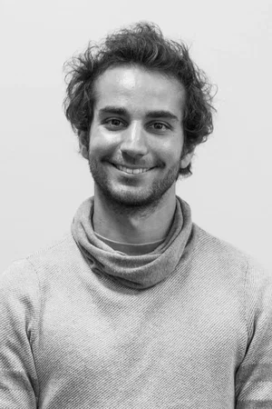 Adrián  Saba photo