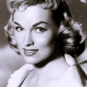 Photo star : Karen Steele