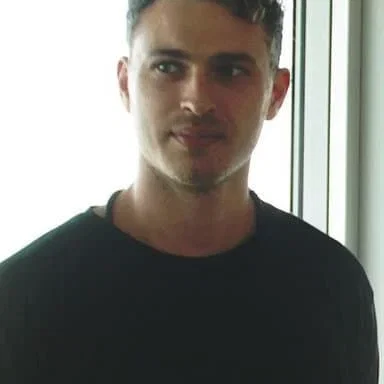  Arthur Defays