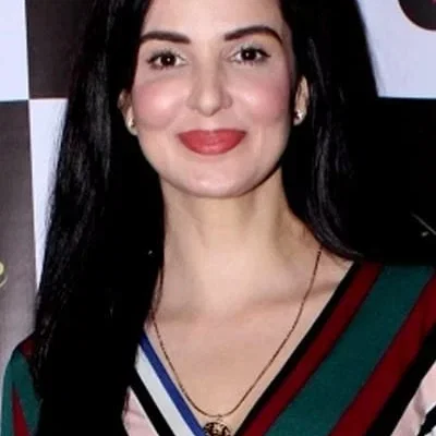  Rukhsar Rehman