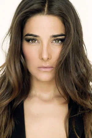  Juana Viale