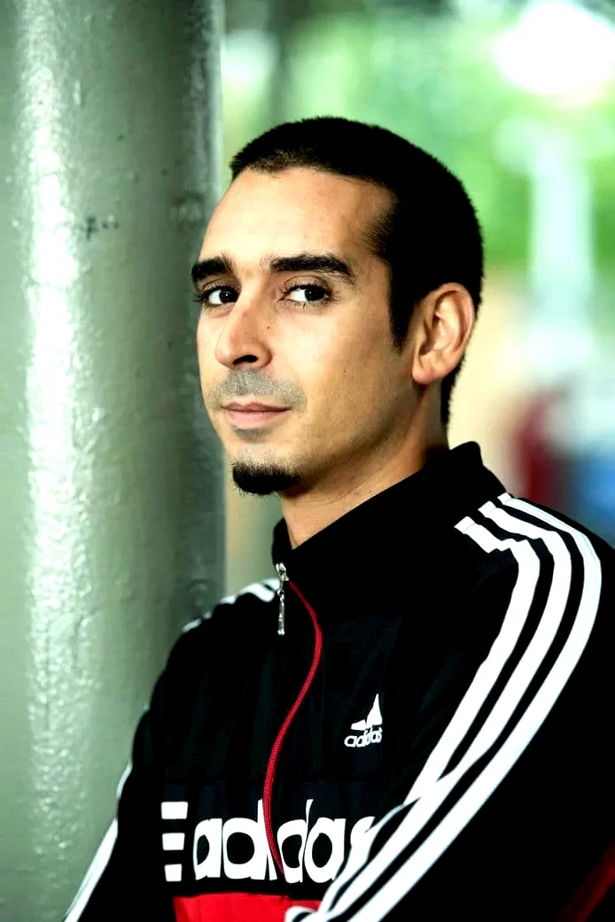  Junes Lazaar
