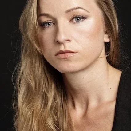  Bianca Kovacs