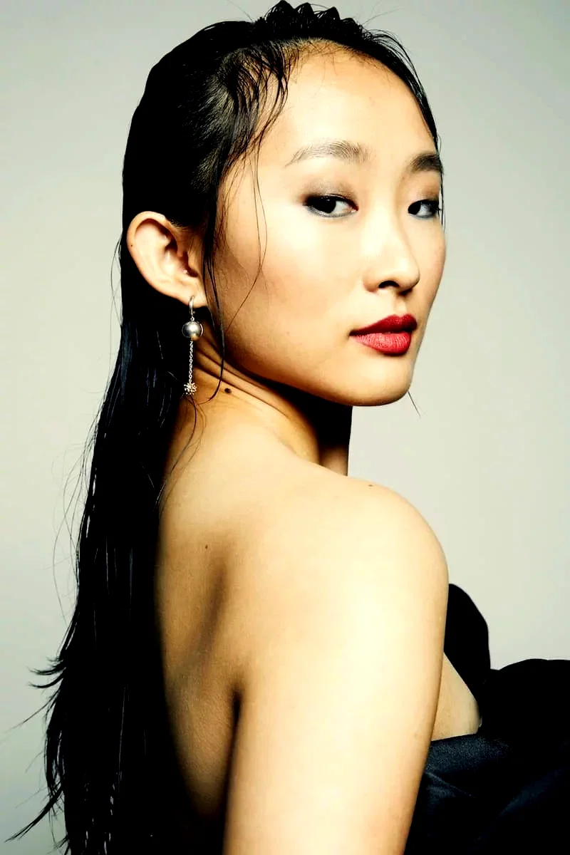  Ji-young Yoo
