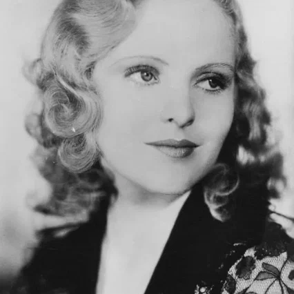  Joan Barry