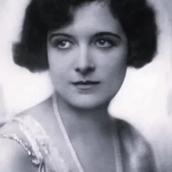  Lillian Hall-Davis