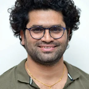 Photo star :  Bheems Ceciroleo