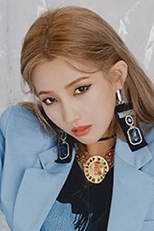  Soyeon photo