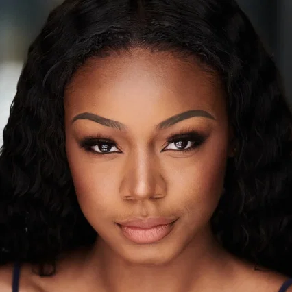  Krista Nazaire