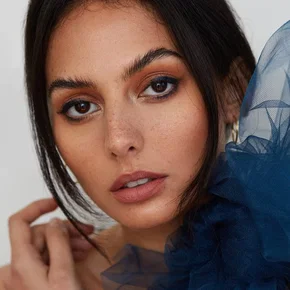 Photo star :  Pardis Saremi