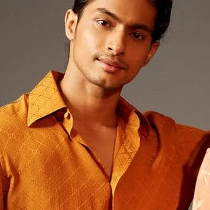  Manish Chauhan
