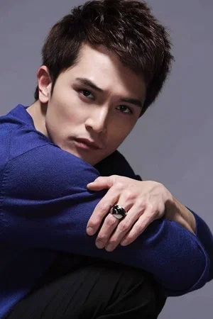   Roy Qiu  photo