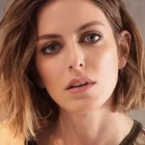 Photo star :  Bige Önal