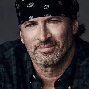 Photo star : Scott Patterson