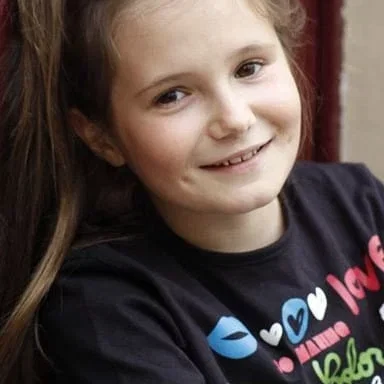  Eléna Plonka