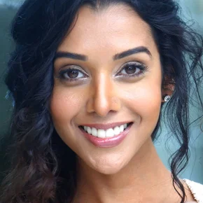 Photo star :  Anupriya Goenka