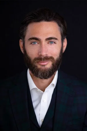  Julien Menica  photo