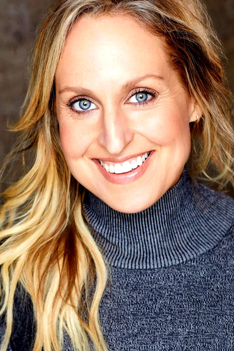  Annie Sertich