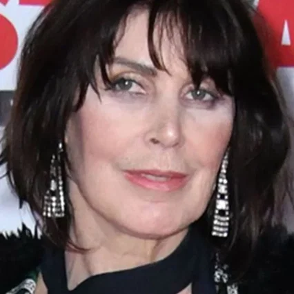  Annabel Brooks