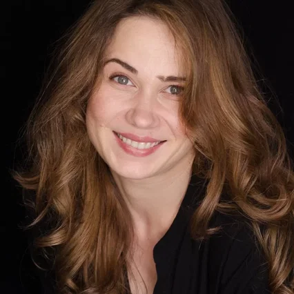 Iulia Lumanare