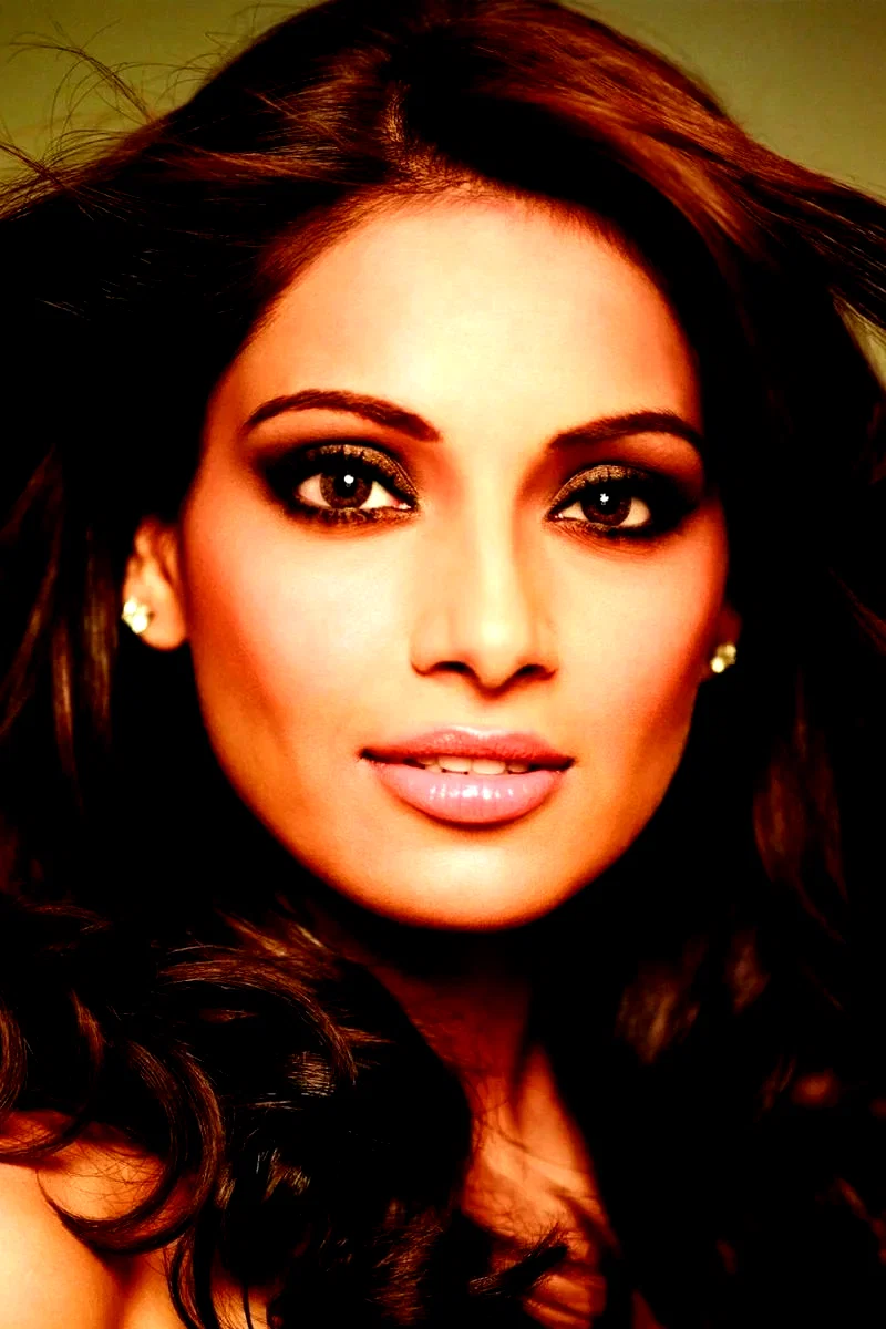  Bipasha Basu