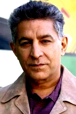  Dalip Tahil