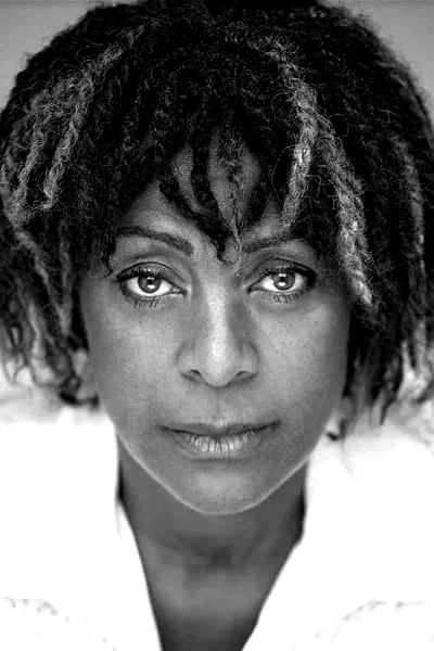 Dona Croll