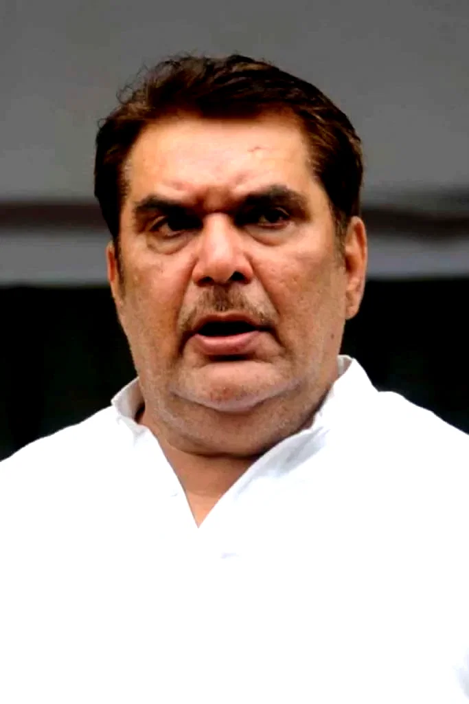  Raza Murad