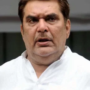 Photo star :  Raza Murad