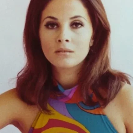  Barbara Parkins
