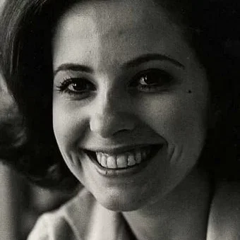  Barbara Parkins